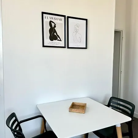 Balcony De Loire Apartment Tours