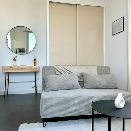 Balcony De Loire 公寓 *