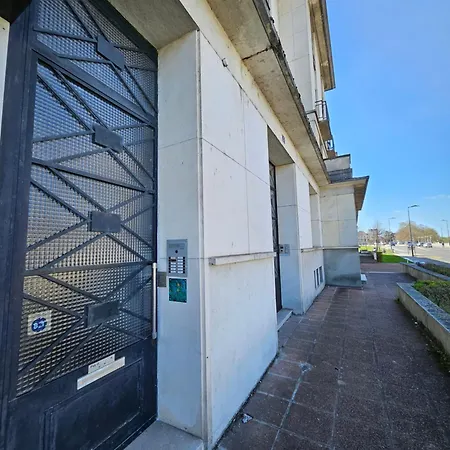 Balcony De Loire Apartment