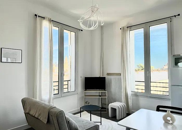 Апартаменты Balcony De Loire